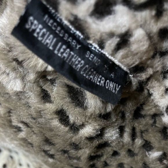Wilsons Suede Leather Animal Print Faux Fur Lined Belted Jacket. GUC - Picture 9 of 10